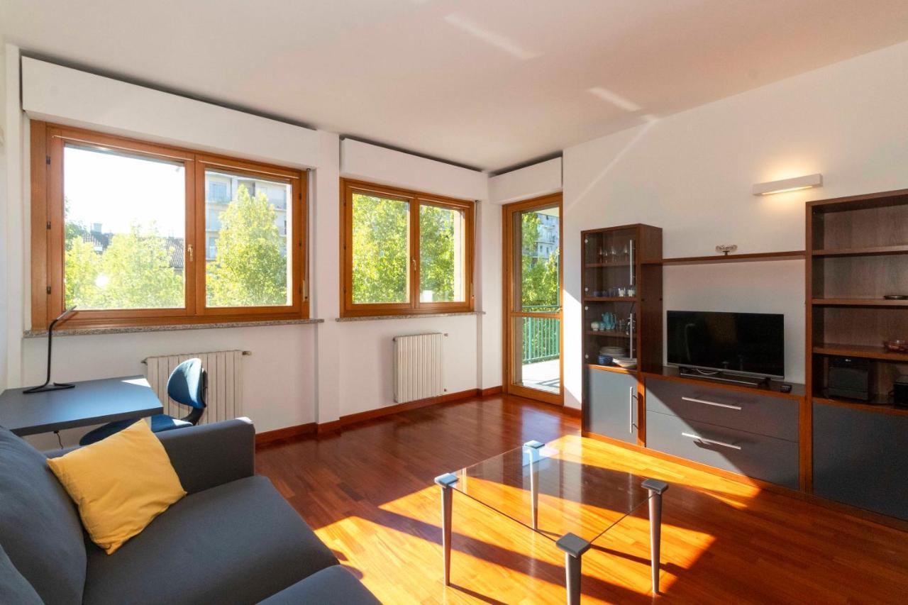 Cozy&Spacious Apt 2 Min Walk From The Tram Stop! Apartment Turin Exterior photo