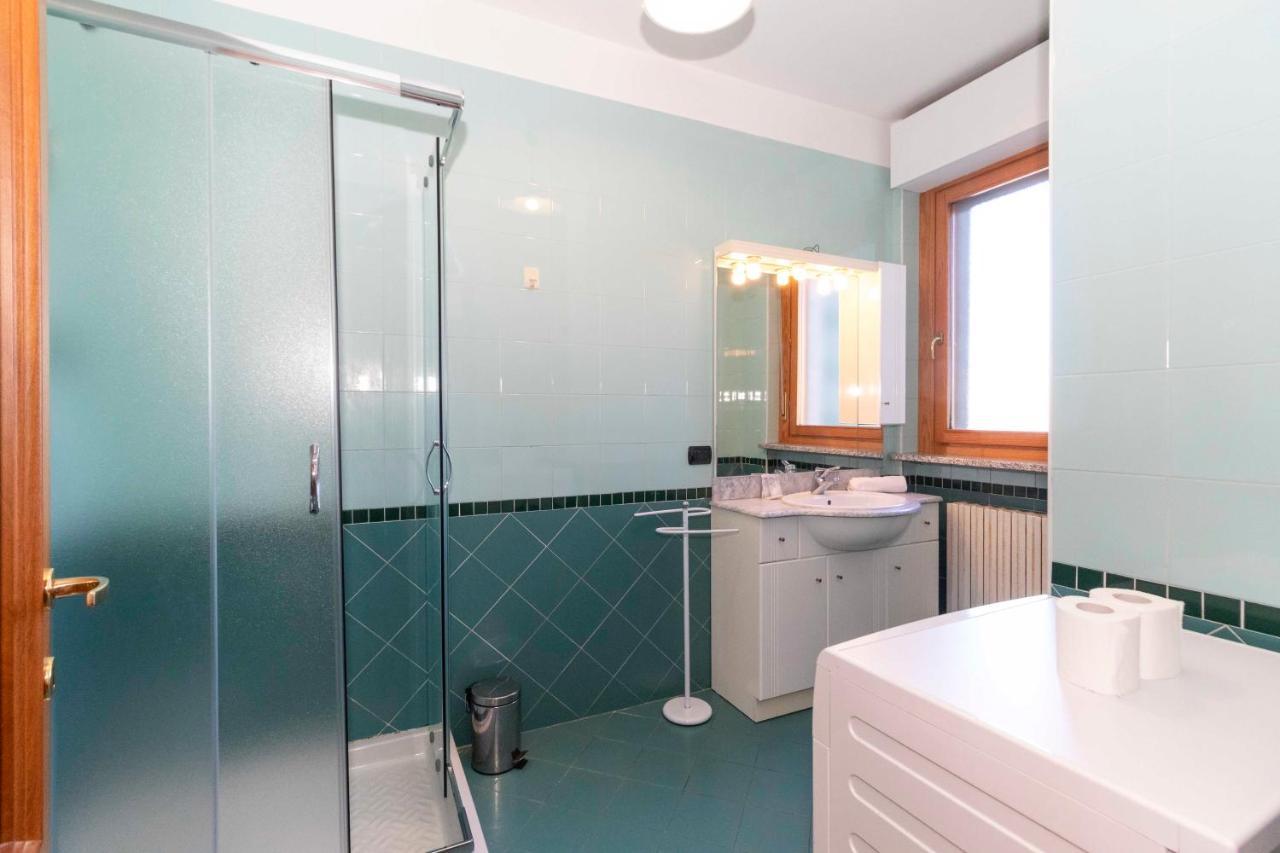 Cozy&Spacious Apt 2 Min Walk From The Tram Stop! Apartment Turin Exterior photo