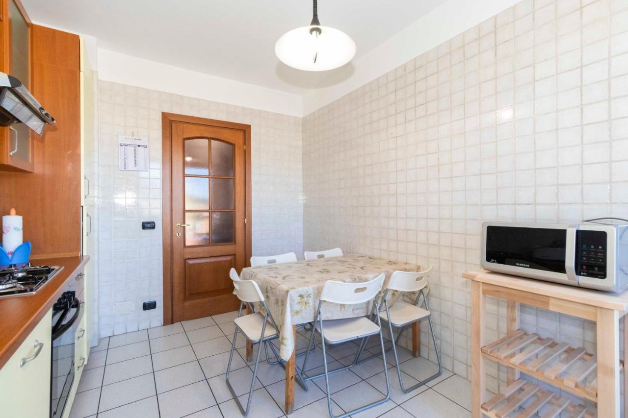 Cozy&Spacious Apt 2 Min Walk From The Tram Stop! Apartment Turin Exterior photo