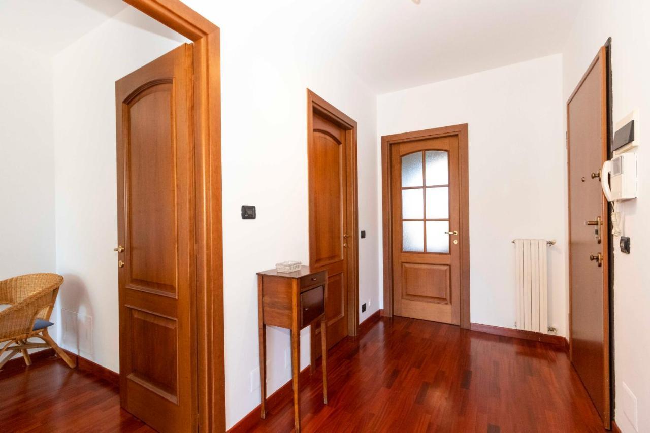 Cozy&Spacious Apt 2 Min Walk From The Tram Stop! Apartment Turin Exterior photo