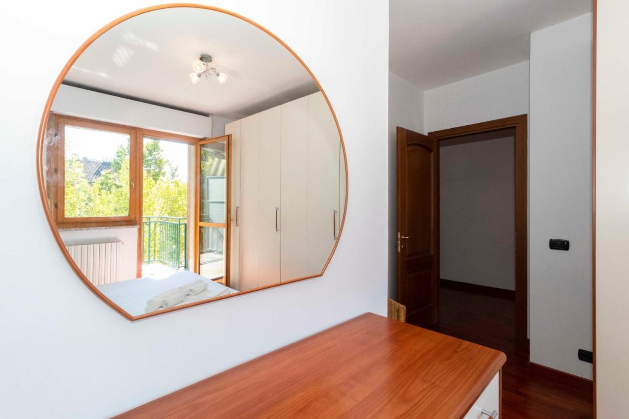 Cozy&Spacious Apt 2 Min Walk From The Tram Stop! Apartment Turin Exterior photo