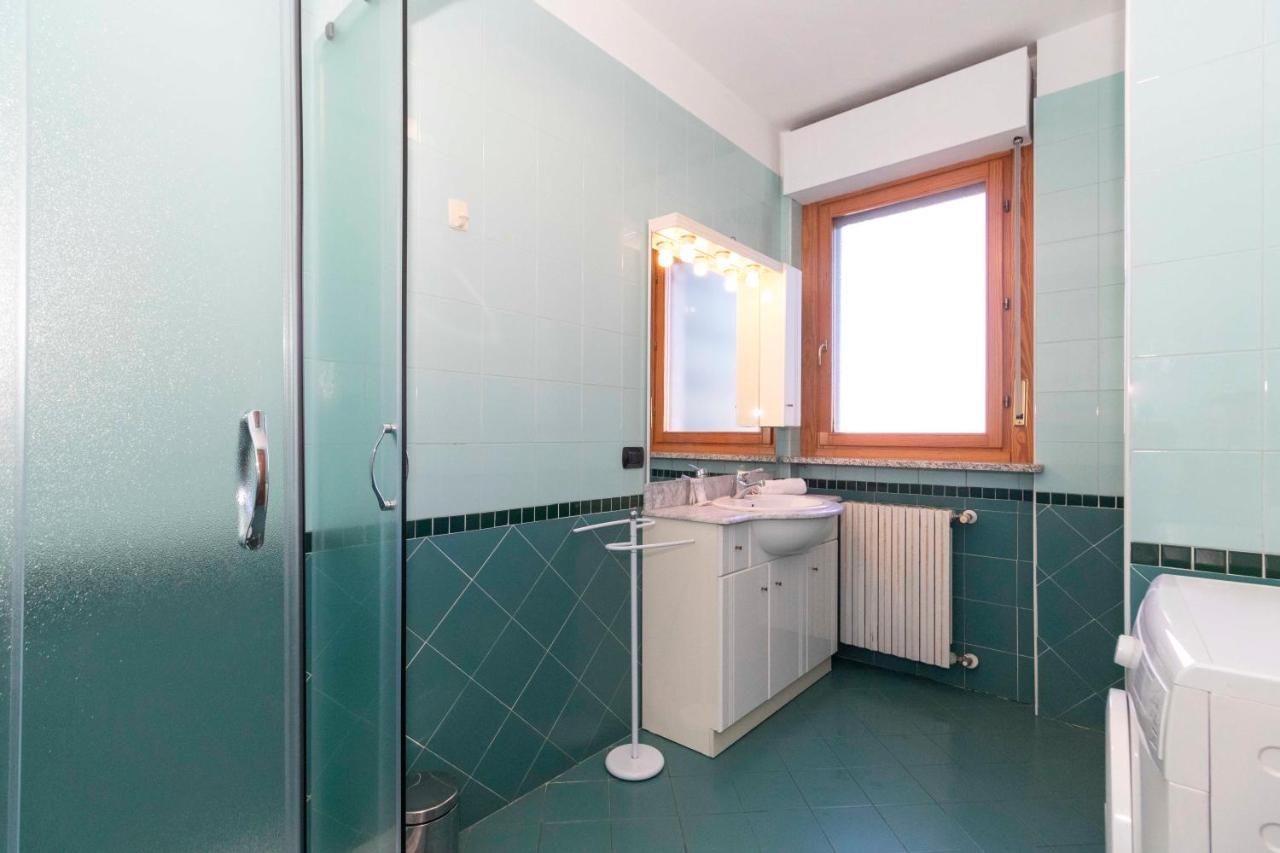 Cozy&Spacious Apt 2 Min Walk From The Tram Stop! Apartment Turin Exterior photo